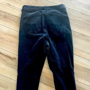 American eagle black high rise super stretch jeans size 12